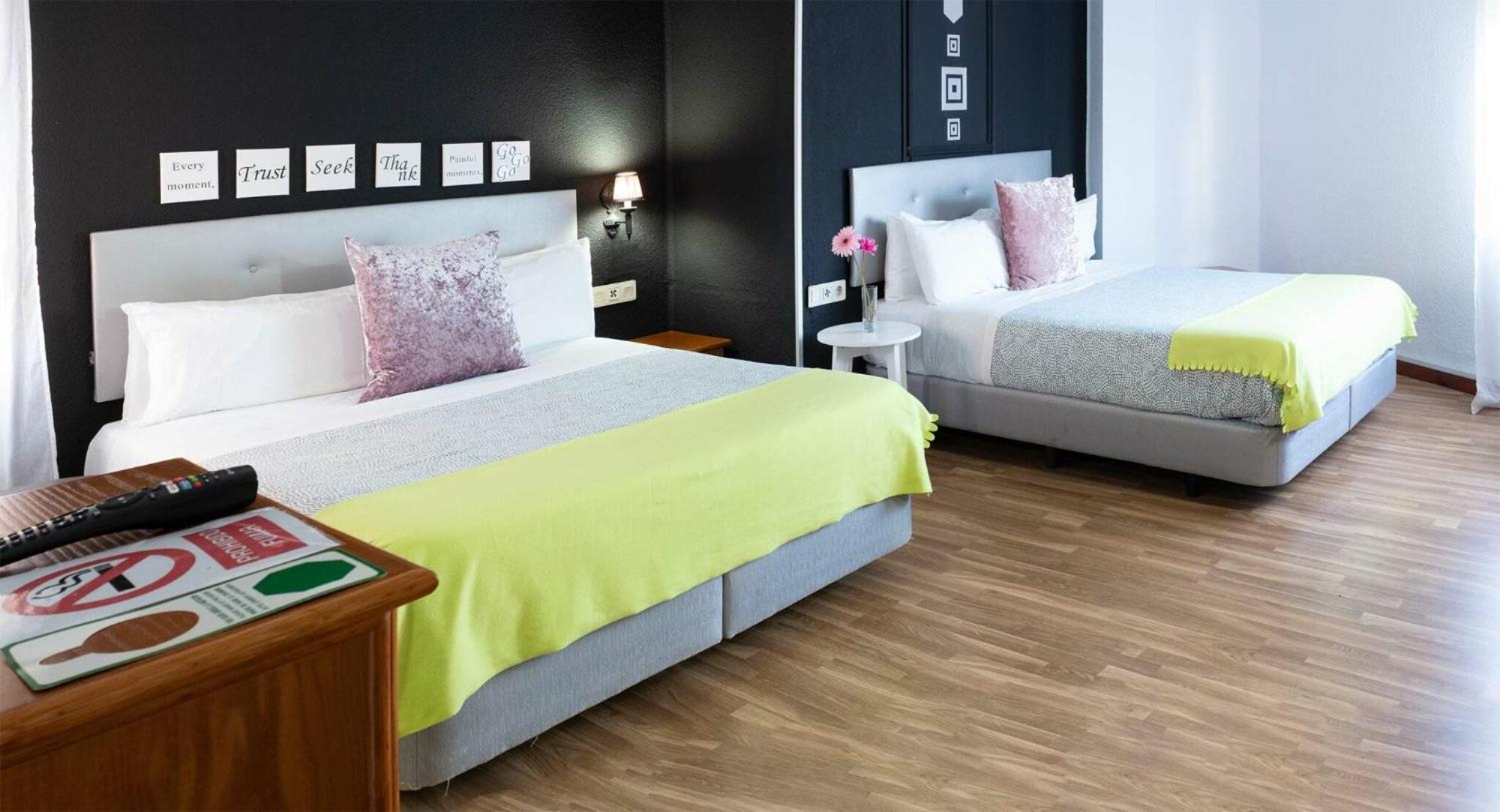 Hostal Victoria Altura Luaran gambar