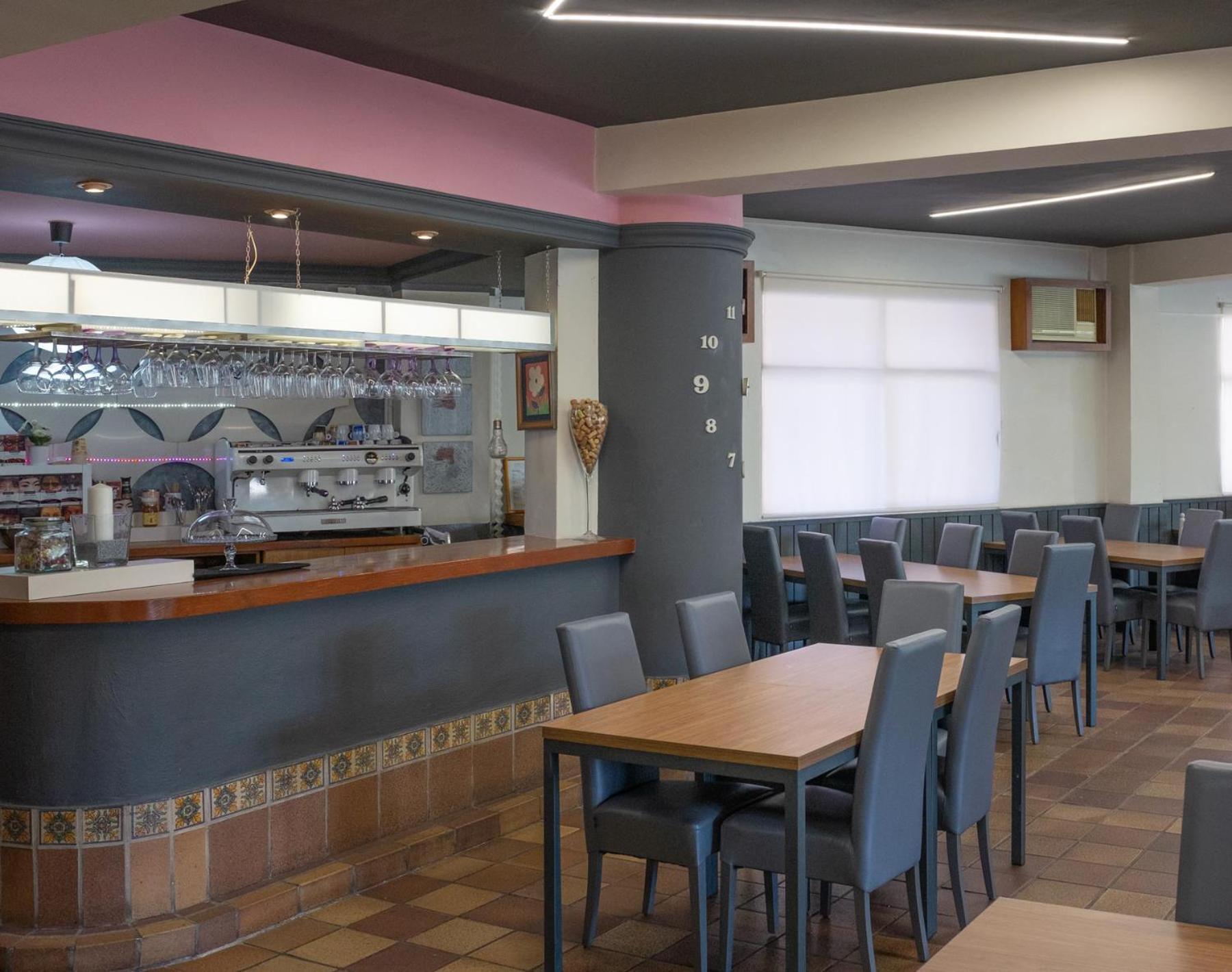 Hostal Victoria Altura Luaran gambar